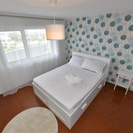 Apartament Lux 1 Mai Pod Bukares Bagian luar foto